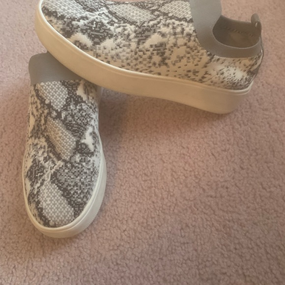 Shoes - Picture 2 of 2